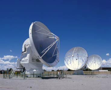 Das Verbundteleskop ALMA in der chilenischen Atacama-Wüste fabriziert täglich ein TByte an Daten, die schnell repliziert und sicher gespeichert werden müssen (Bild: ESO).