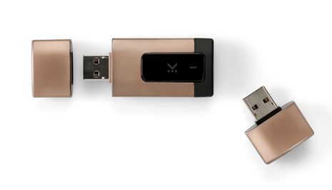 USB-Stick »IndependenceKey« mit Security-Cap als Backup-System (Bild: Intellicomp)