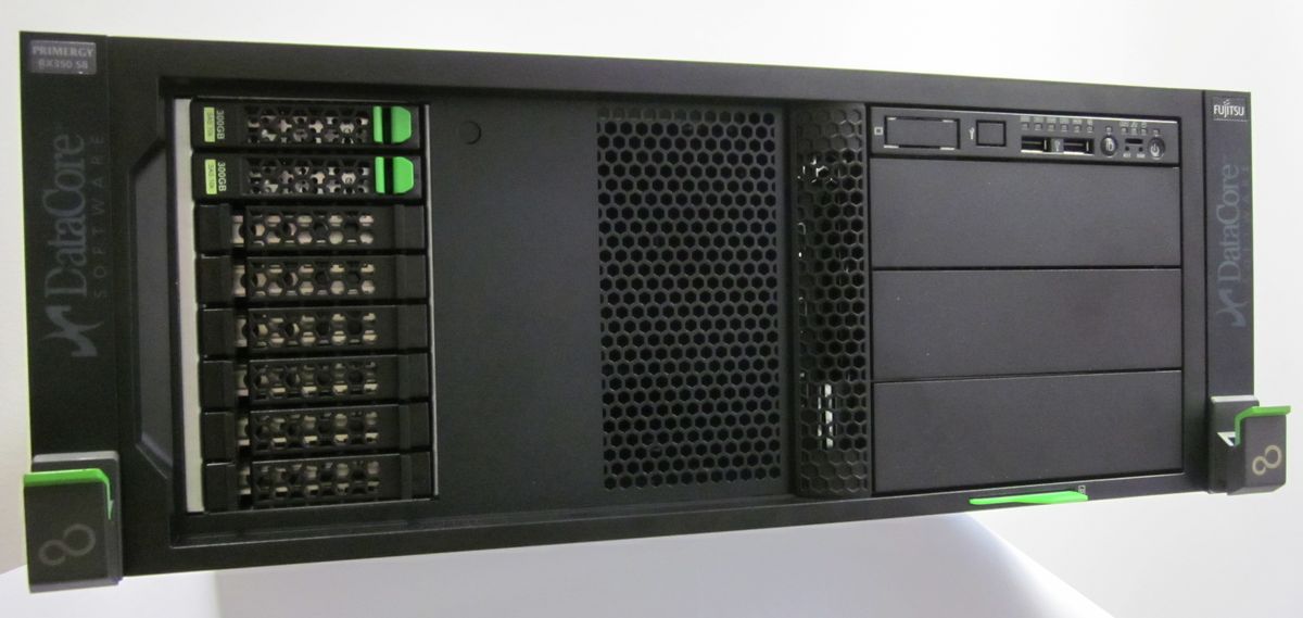 »Fujitsu DataCore SVA«-System: bis zu 1.200.000 IOPS (Bild: Datacore)