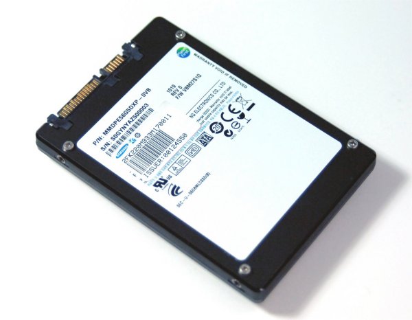 Samsung-SSD mit »Toggle-Mode DDR-NAND«-Technologie