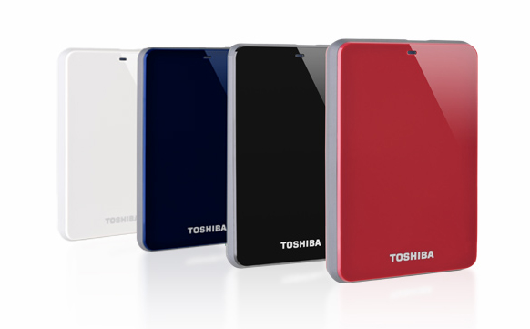 Toshibas »STOR.E CANVIO«-Serie gibt es in verschiedenen Farben und Kapazitäten.