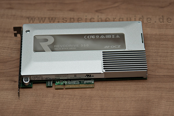 Das Revodrive 350 arbeitet mit RAID 0 und schafft bis zu 1,8 GByte/s lesend bzw. 1,7 GByte/s schreibend.