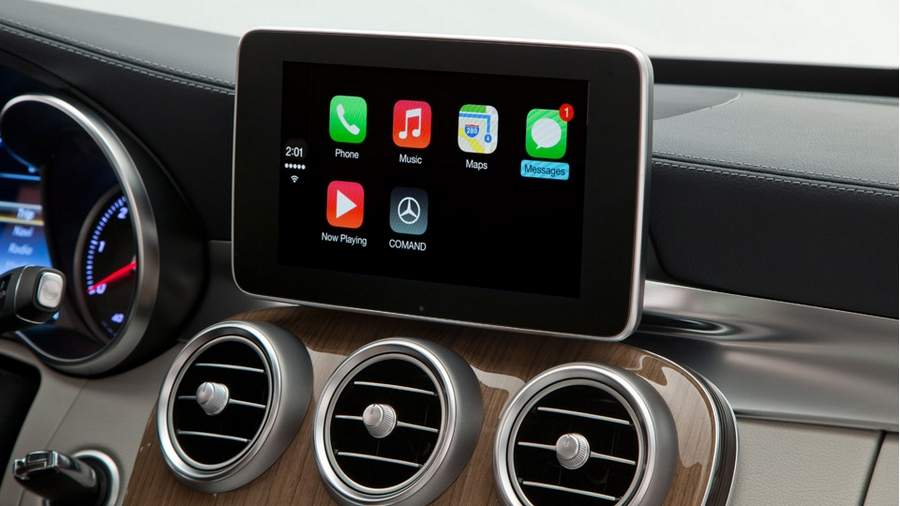 »CarPlay« von Apple bringt das iPhone ins Auto (Bild: Apple)