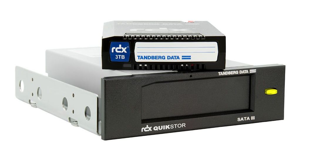 »RDX QuikStor SATA III« schafft bis zu 330 MByte/s Datenübertragungsrate (Bild: Tandberg Data)