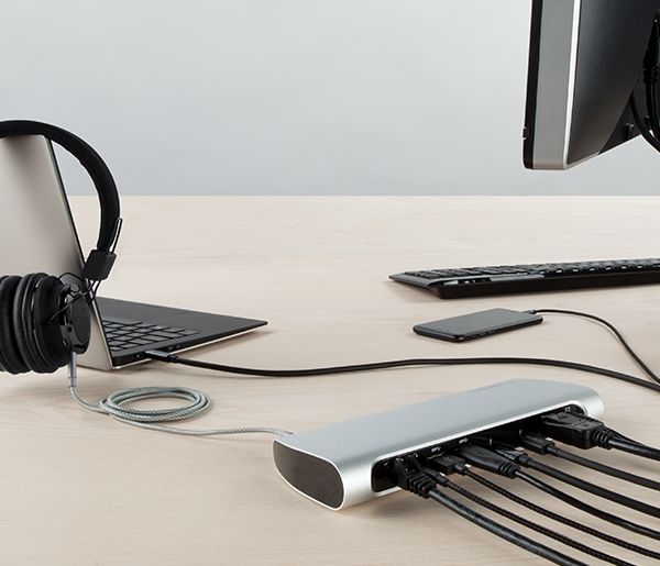 »Thunderbolt 3 Express Dock HD« voll belegt (Bild: Belkin)