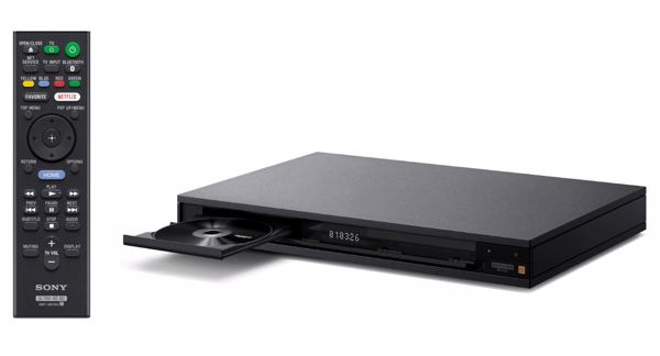 Blu-ray-Player UBP-X1000ES (hier mit Fernsteuerung) spielt 4K-Ultra-HD-Disks ab (Bild: Sony)